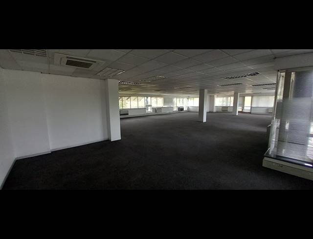 712M² OFFICE TO LET IN WOODMEAD